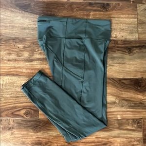 Size 4 lululemon pants